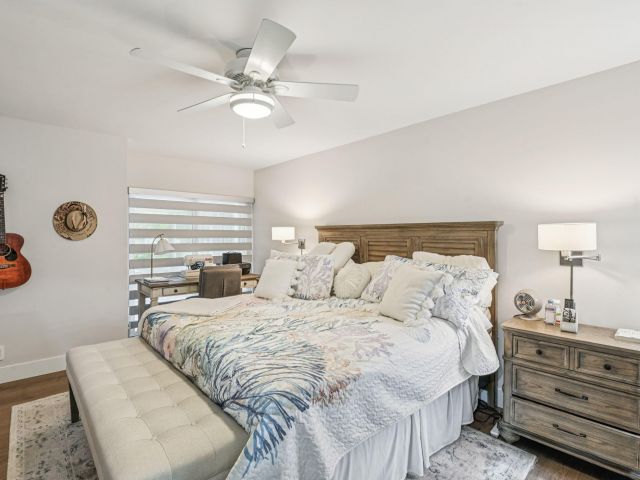 Home for sale at 660 Forsyth Street 7 - photo 6593962