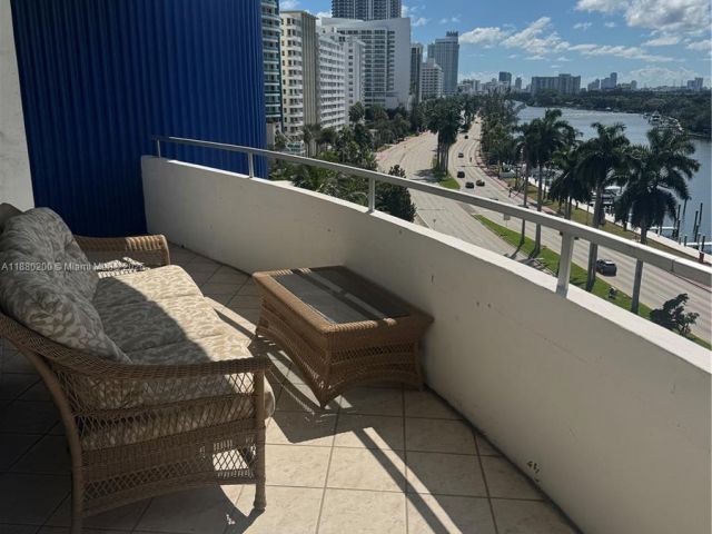 Apartment for rent  Unit #923 - photo 6550873