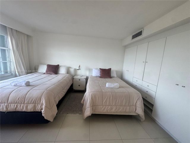 Apartment for rent  Unit #923 - photo 6550876