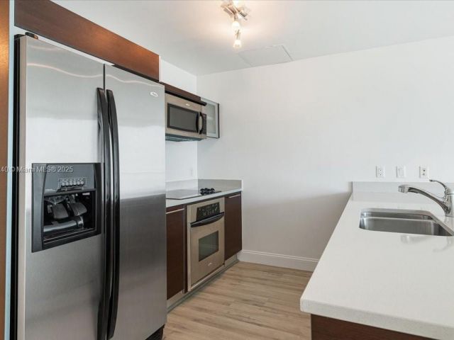 Apartment for sale  Unit #1509 - photo 7447983