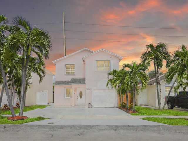 Home for sale at 13741 SW 160th Terrace - photo 6818689