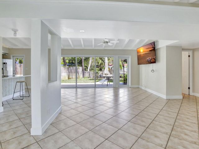 Home for rent at 1733 SW 5th Court - photo 6551486