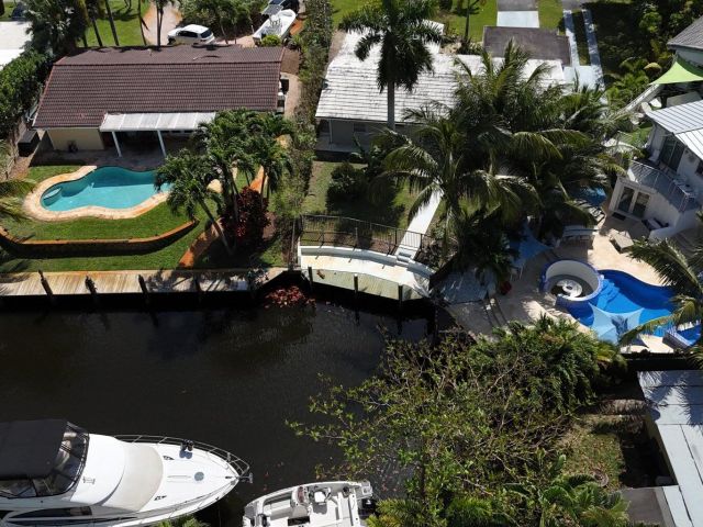 Home for rent at 1733 SW 5th Court - photo 6551490