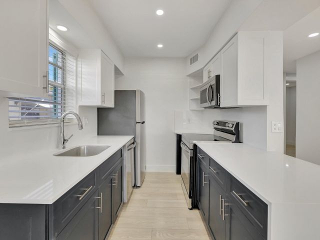 Home for sale at 325 De Carie Street - photo 6618542