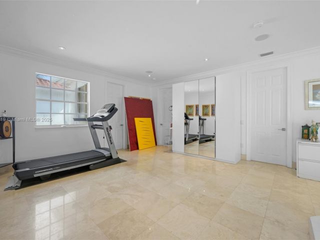 Home for rent at 19460 39th Ct 19460 - photo 6551376