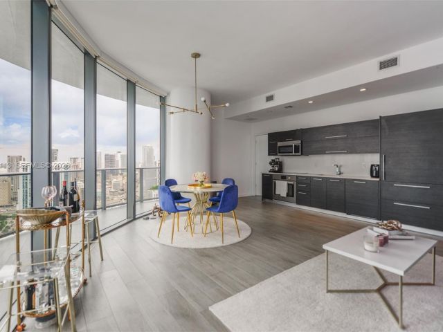 Apartment for sale  Unit #4108 - photo 6931151