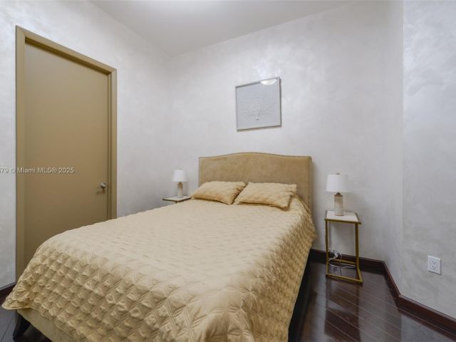 Apartment for rent  Unit #4203 - photo 6552958