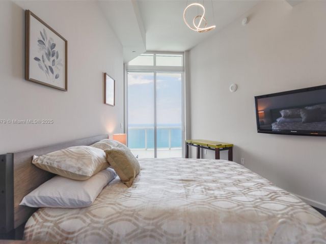 Apartment for rent  Unit #4203 - photo 6552960