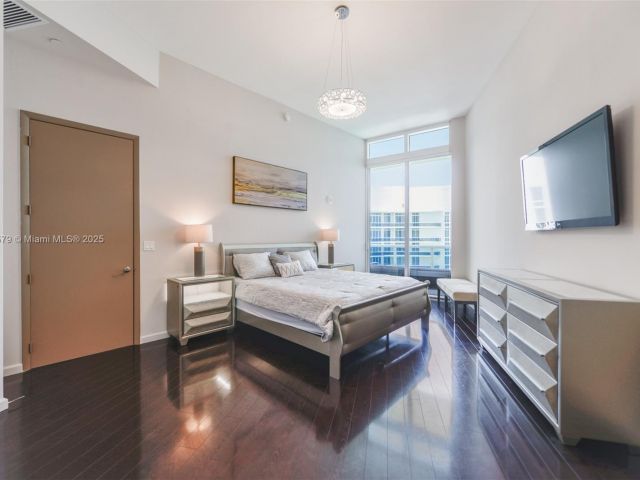 Apartment for rent  Unit #4203 - photo 6552965