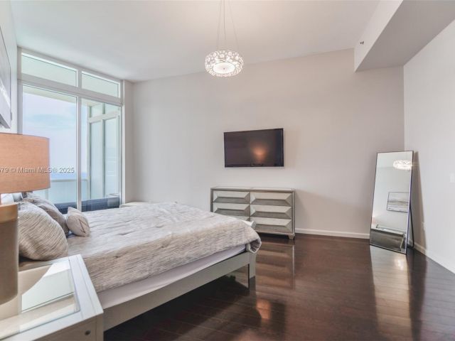 Apartment for rent  Unit #4203 - photo 6552966