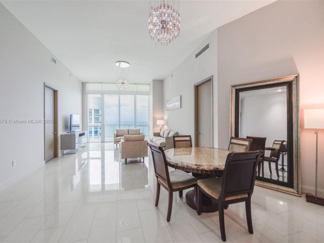 Apartment for rent  Unit #4203 - photo 6552968