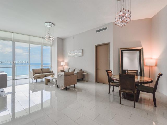 Apartment for rent  Unit #4203 - photo 6552972