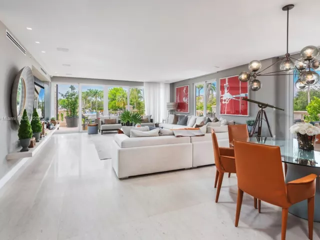 4-bedroom condo for rent in Miami Beach - 2514 Fisher Island Dr 6104 - MondialRealty