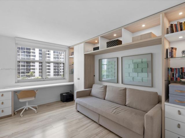 Apartment for sale  Unit #701 - photo 6556961