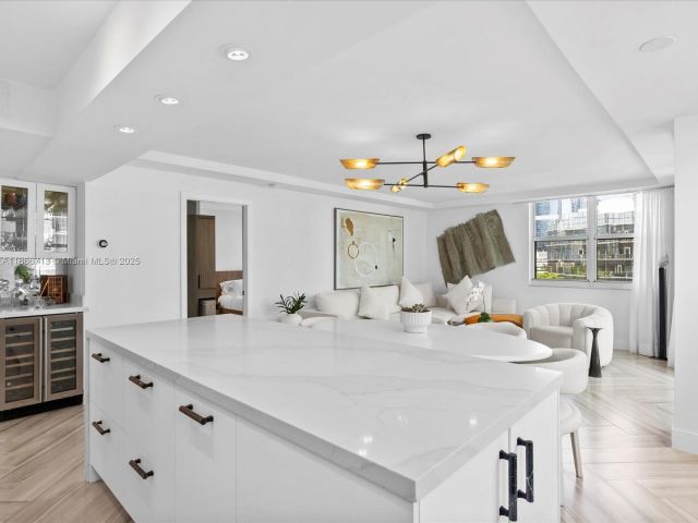 Apartment for sale  Unit #701 - photo 6556976