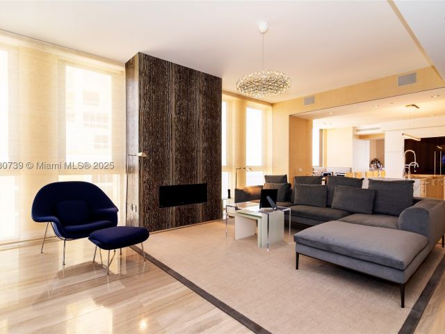 4-bedroom condo for sale in Sunny Isles Beach - 17749 Collins Ave 3801 - MondialRealty