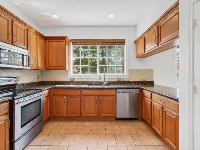 Home for rent at 4582 Danson Way - photo 6595583