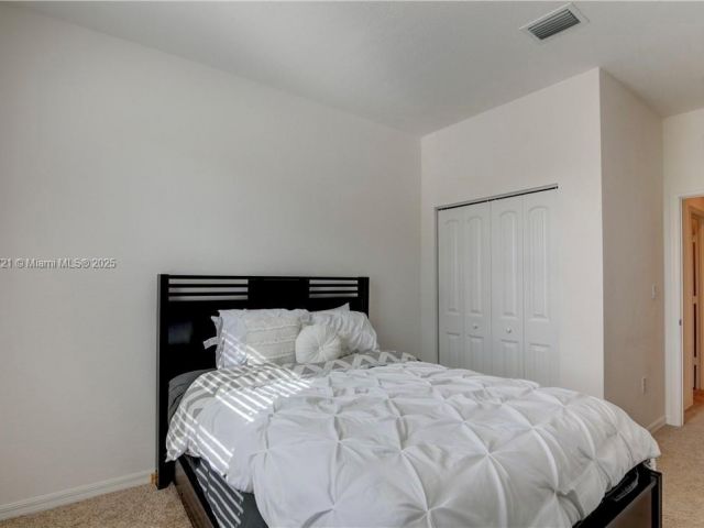 Home for rent at 1071 NW 33rd Ct - photo 7427509