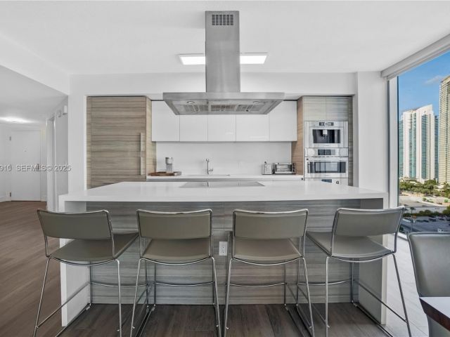 Apartment for sale  Unit #4-1802 - photo 6612696