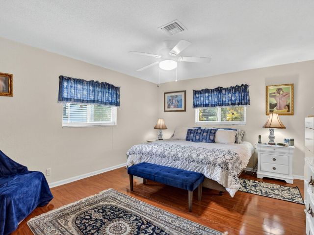 Home for rent at 328 NW 42nd Street - photo 6594088