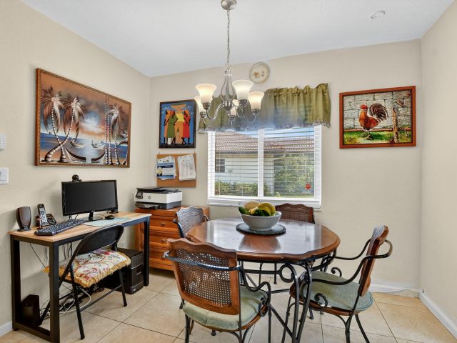 Home for rent at 328 NW 42nd Street - photo 6594094