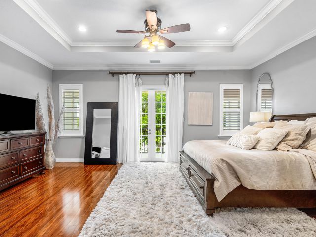 Home for rent at 605 Avenue H - photo 6616725