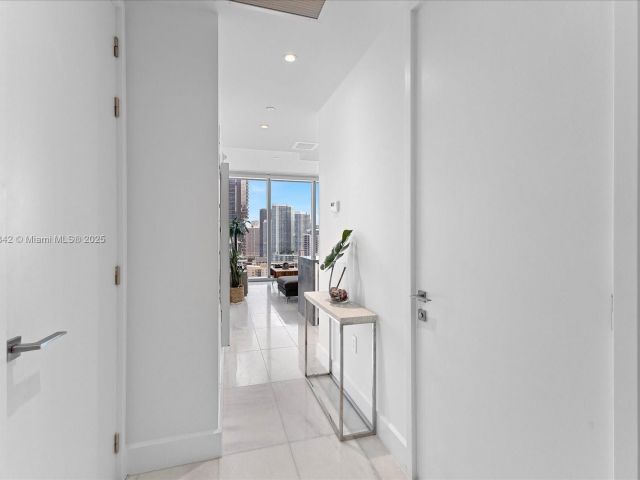 Apartment for rent  Unit #2605 - photo 6555213