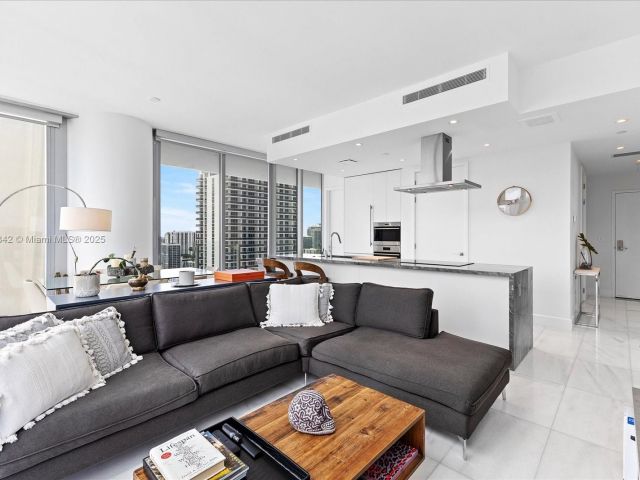 Apartment for rent  Unit #2605 - photo 6555226