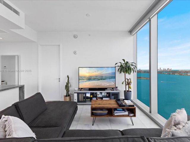 Apartment for rent  Unit #2605 - photo 6555230