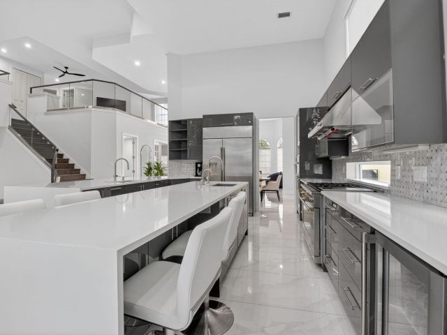 Home for sale at 6529 NW 40th Court - photo 6611374