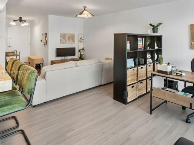 Apartment for sale  Unit #510 - photo 6558308