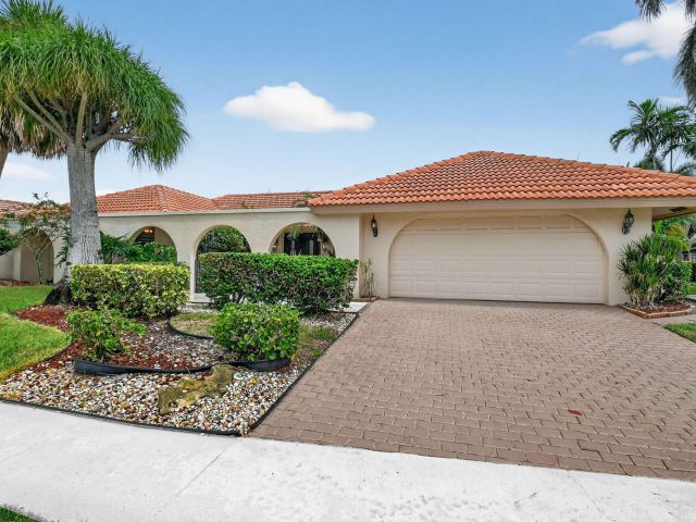 Home for sale at 5884 Pinebrook Drive - photo 6623377