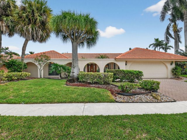 Home for sale at 5884 Pinebrook Drive - photo 6623378