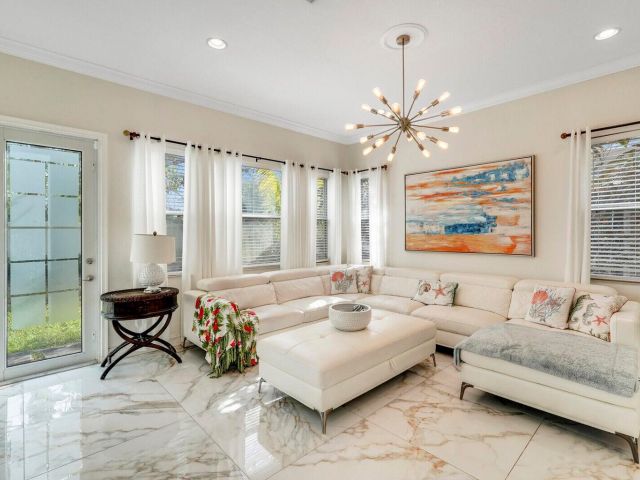 Home for sale at 599 Cresta Circle - photo 6592611