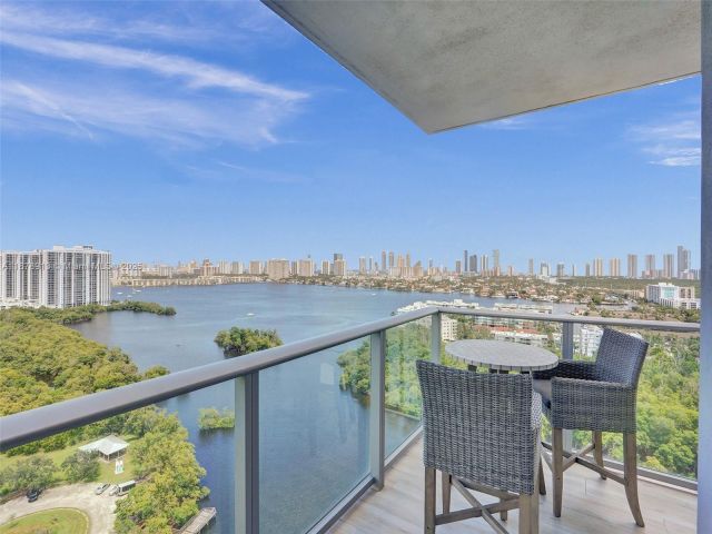 Apartment for rent  Unit #2107 - photo 6556096