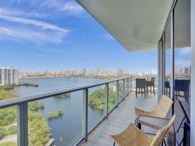 Apartment for rent  Unit #2107 - photo 6556097