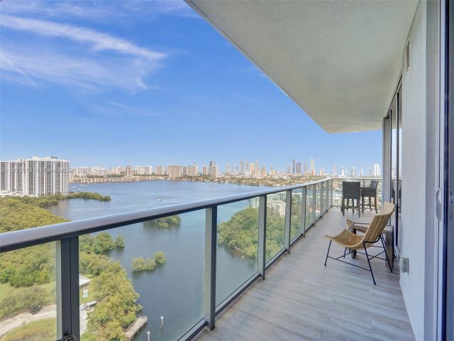 Apartment for rent  Unit #2107 - photo 6556100