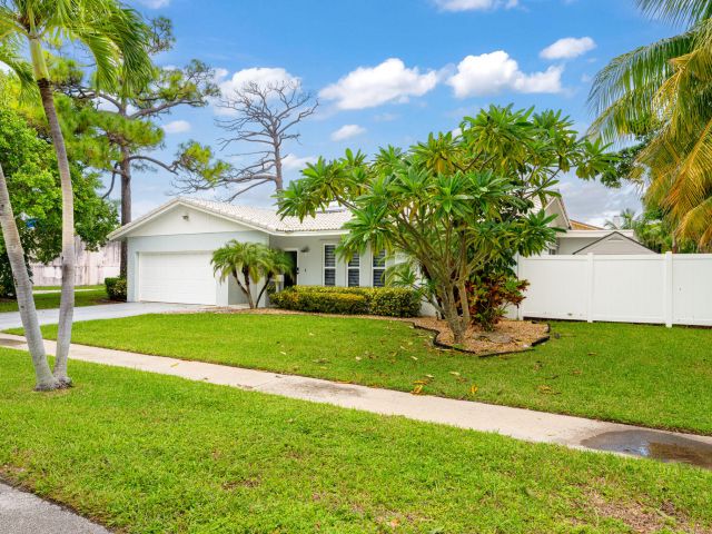 Home for sale at 1571 SW 13th Drive - photo 6594138