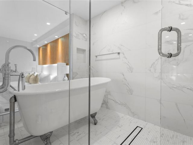 Apartment for sale  Unit #1523-24 - photo 6573302