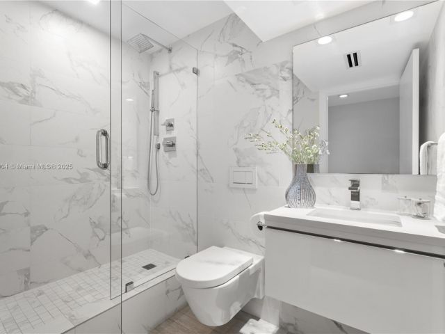 Apartment for sale  Unit #1523-24 - photo 6573309