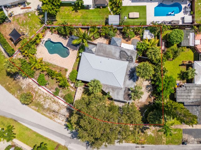 Home for sale at 2298 NE 4th Avenue - photo 6594145