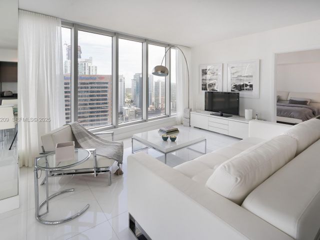 Apartment for sale  Unit #4110 - photo 6556665