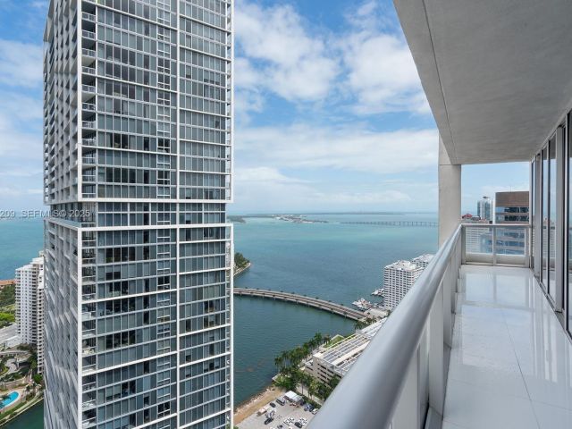 Apartment for sale  Unit #4110 - photo 6556668