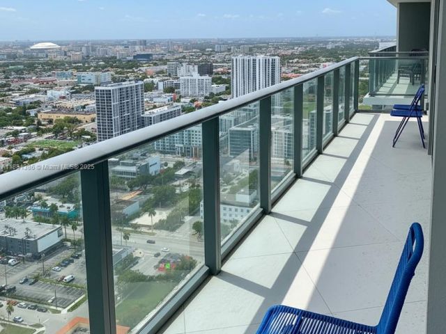 Apartment for sale  Unit #3906 - photo 6557300