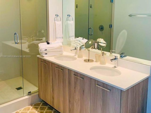 Apartment for sale  Unit #3906 - photo 6557308