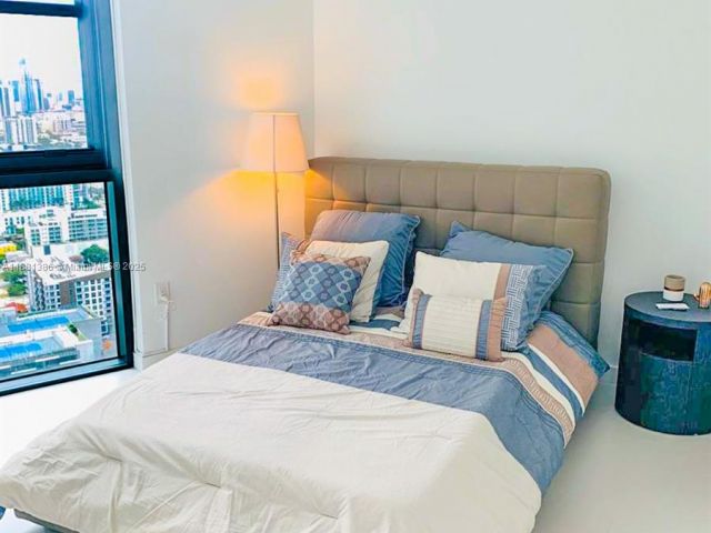 Apartment for sale  Unit #3906 - photo 6557310