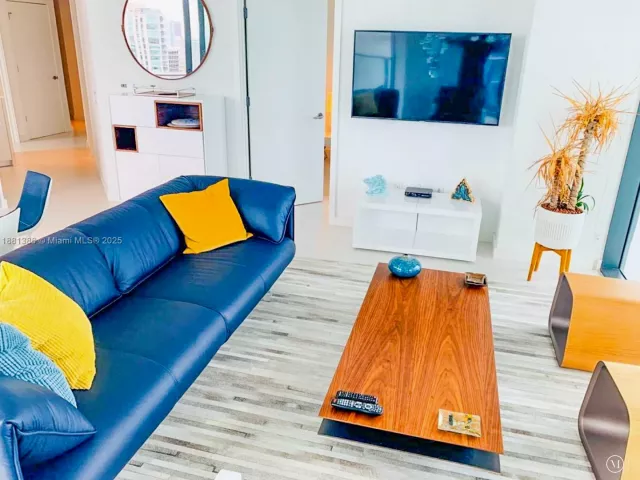 3-bedroom condo for sale in Miami - 501 NE 31st St 3906 - MondialRealty