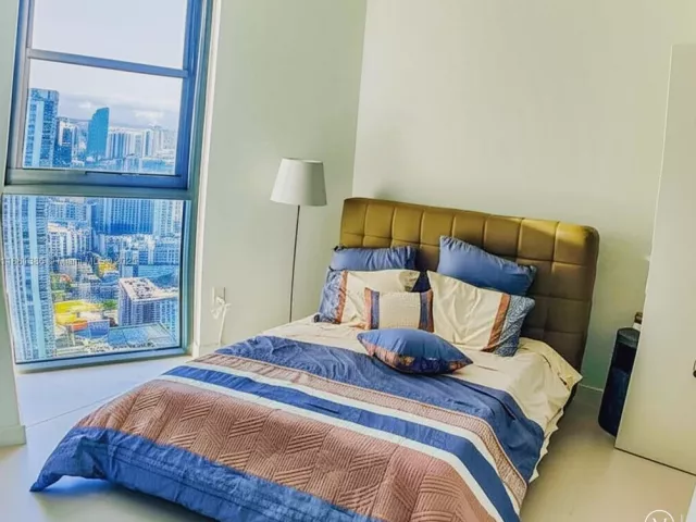 3-bedroom condo for sale in Miami - 501 NE 31st St 3906 - MondialRealty