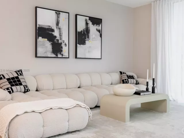 3-bedroom condo for sale in Sunny Isles Beach - 300 Sunny Isles Blvd 4-1508 - MondialRealty