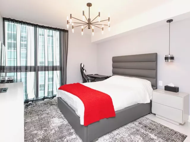 3-bedroom condo for sale in Sunny Isles Beach - 300 Sunny Isles Blvd 4-1508 - MondialRealty